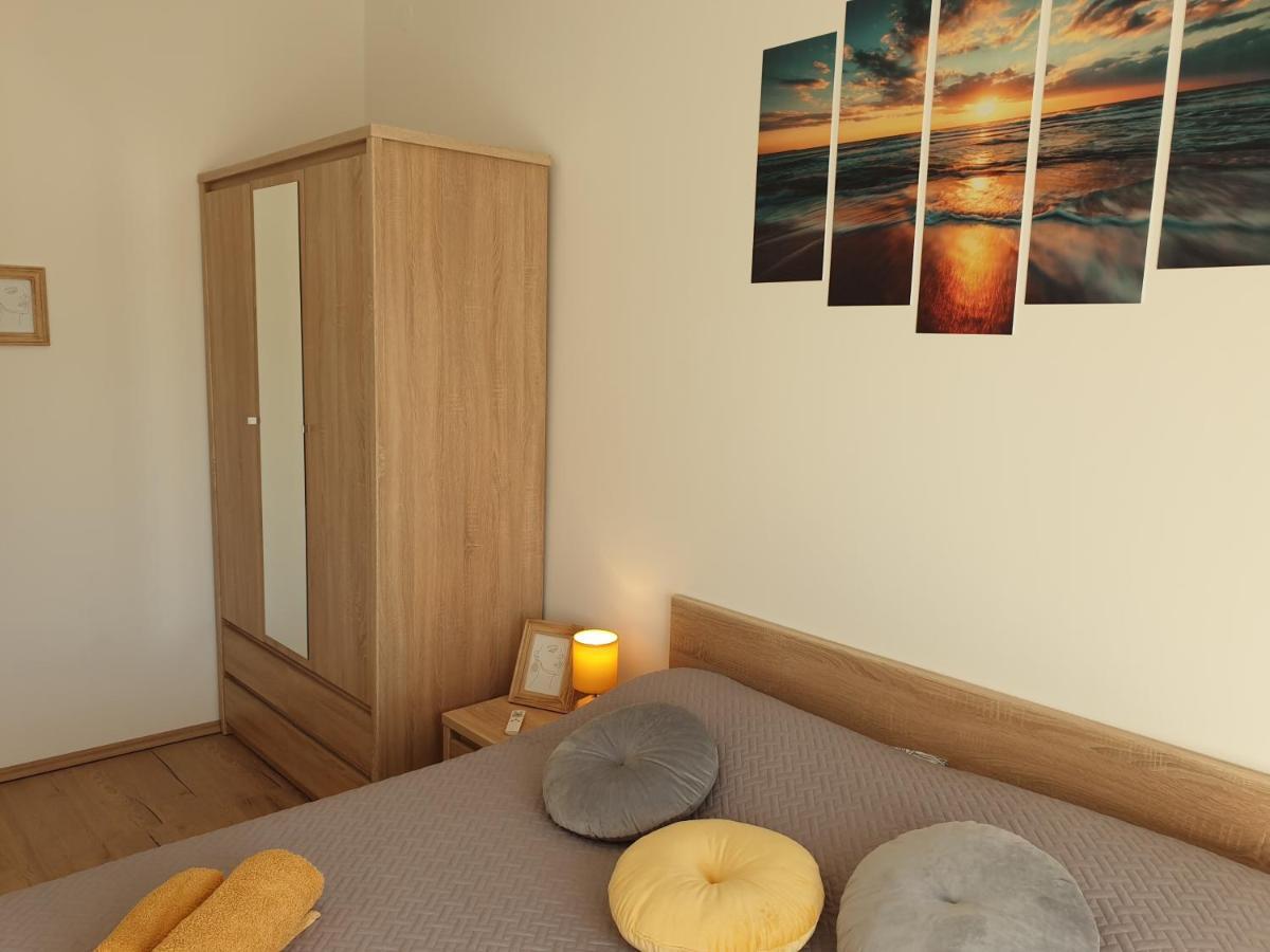 Apartman Anabella Rovanjska Exteriör bild