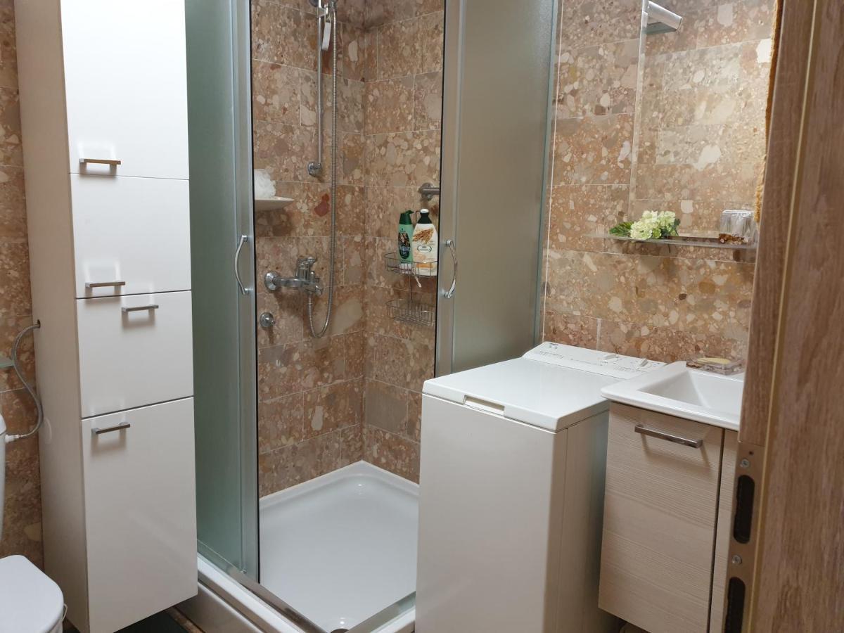 Apartman Anabella Rovanjska Exteriör bild
