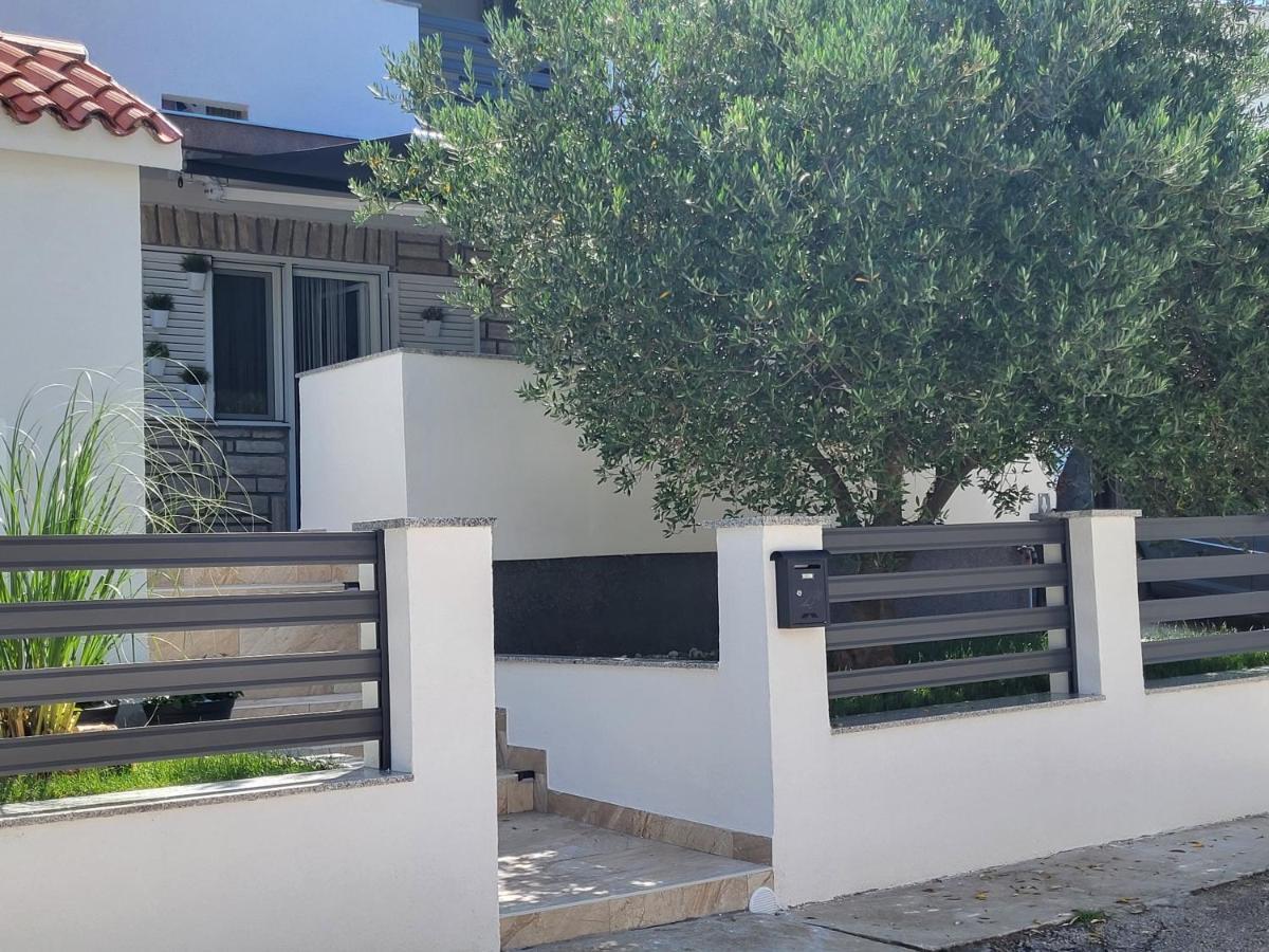 Apartman Anabella Rovanjska Exteriör bild